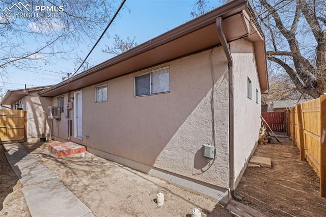 1112 W Mesa Avenue 1114