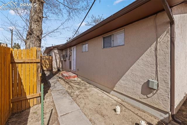 1112 W Mesa Avenue 1114