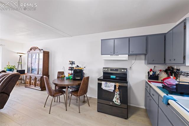 1112 W Mesa Avenue 1114