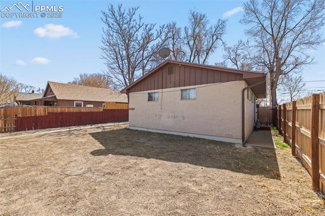 1112 W Mesa Avenue 1114