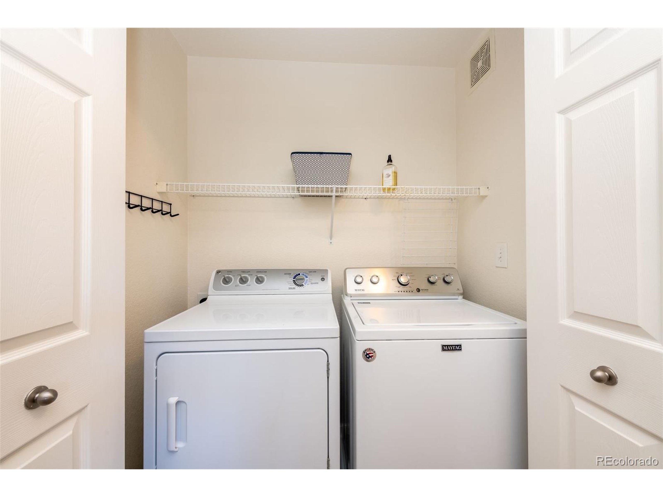 3100 Blue Sky Cir 14-205