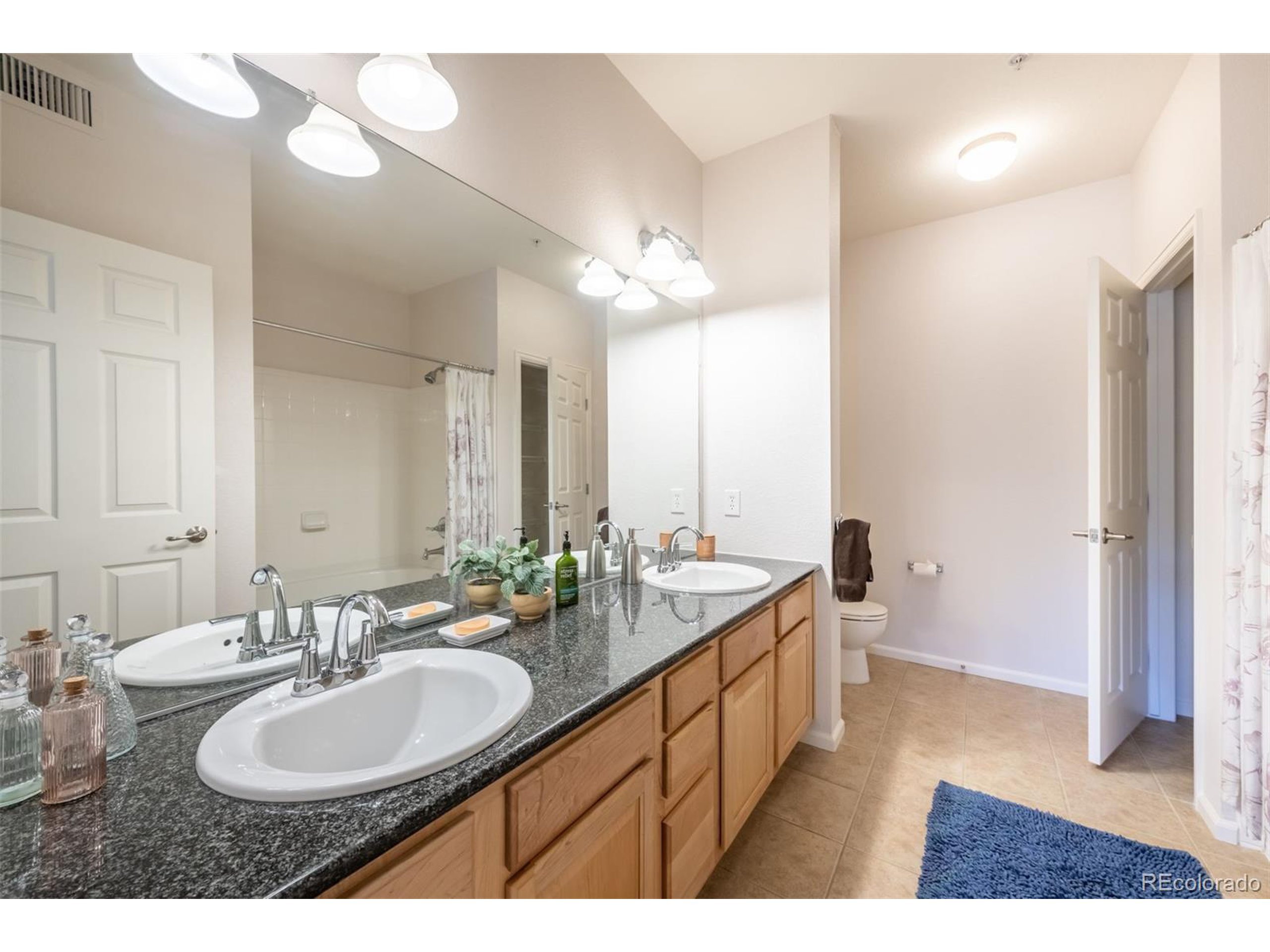 3100 Blue Sky Cir 14-205