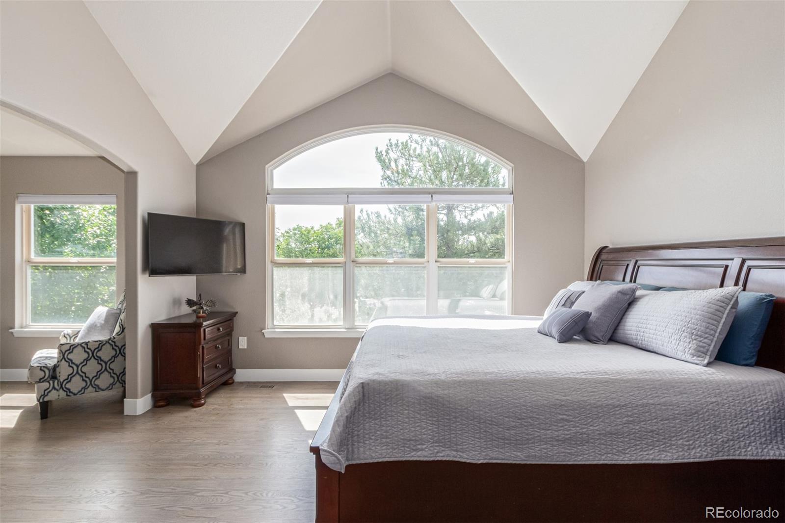 1011 S Valentia Street Unit: 43