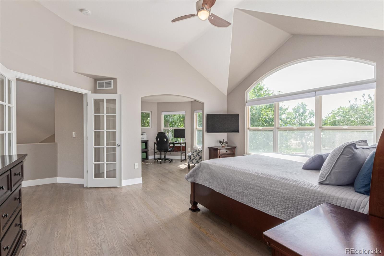 1011 S Valentia Street Unit: 43