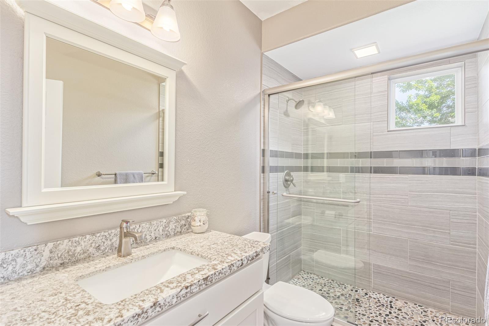 1011 S Valentia Street Unit: 43