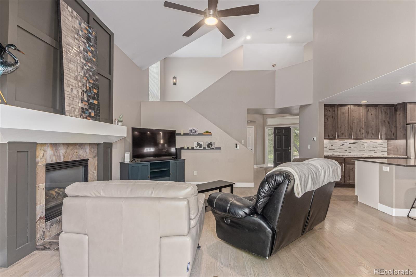 1011 S Valentia Street Unit: 43