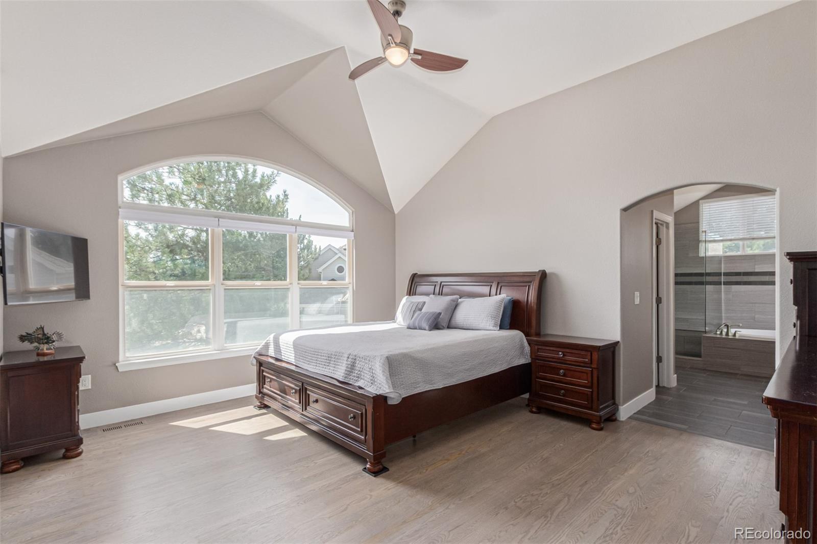 1011 S Valentia Street Unit: 43