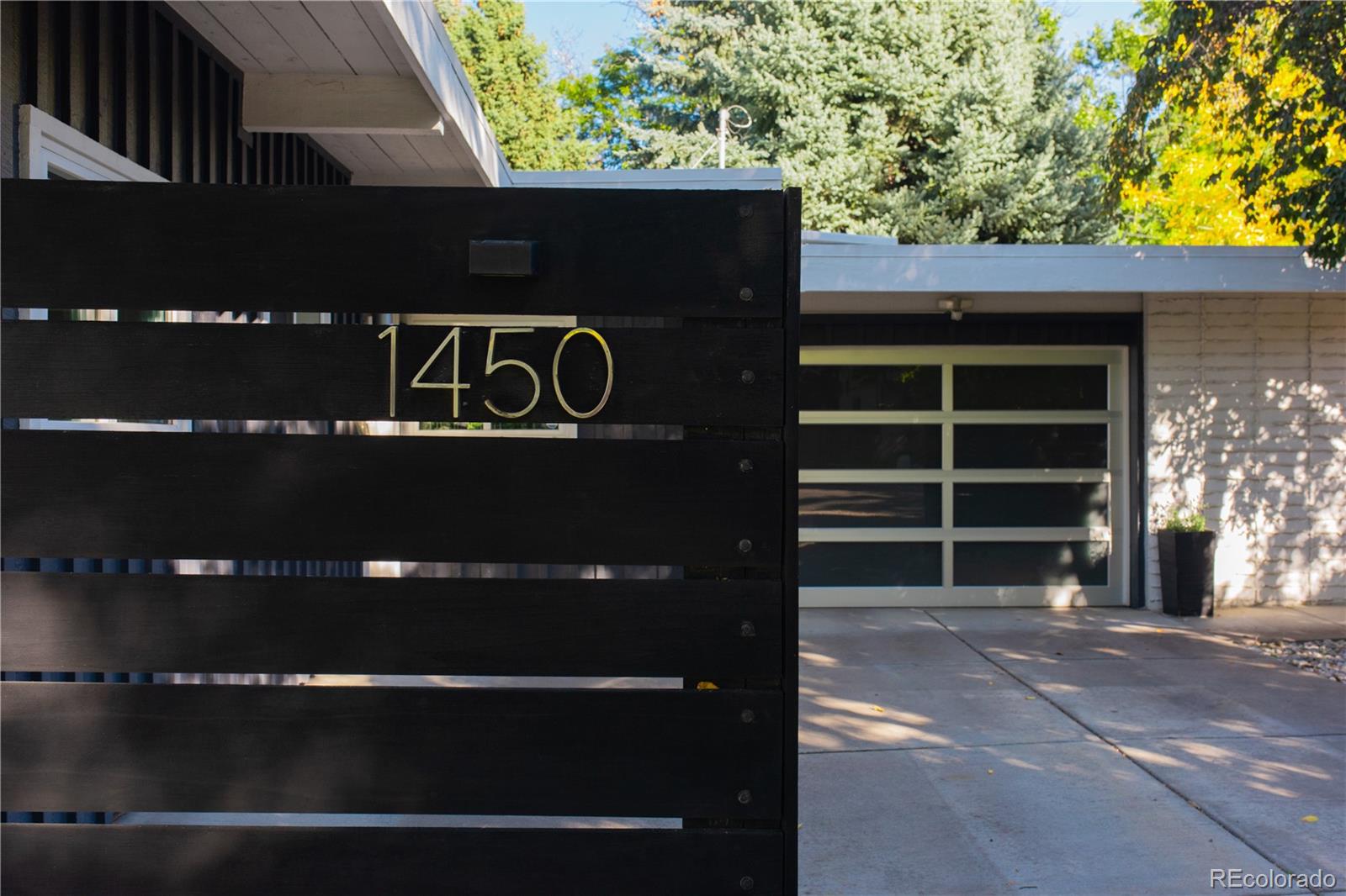 1450 S Dahlia Street