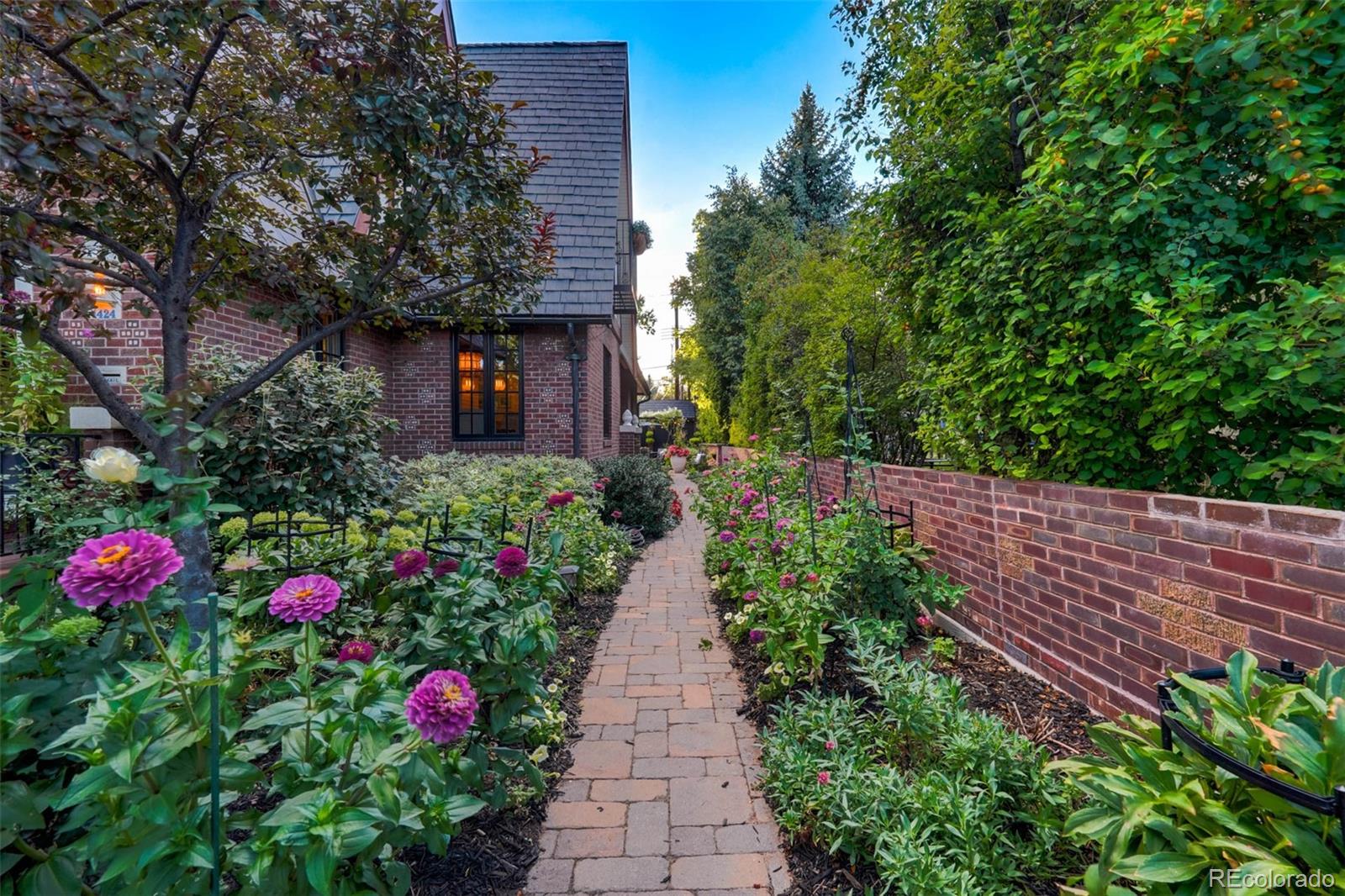 1424 N Cascade Avenue