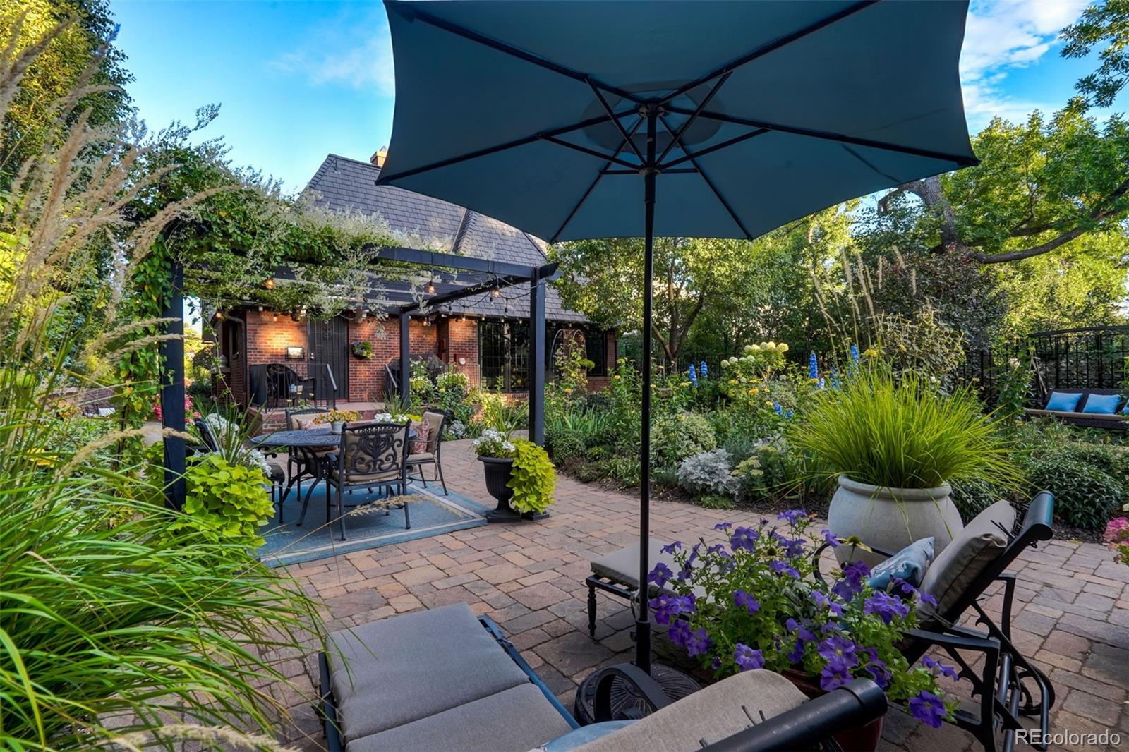 1424 N Cascade Avenue