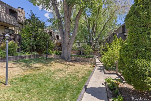 8060 W 9th Avenue Unit: 207