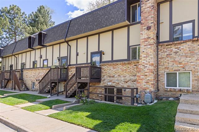 8060 W 9th Avenue Unit: 207