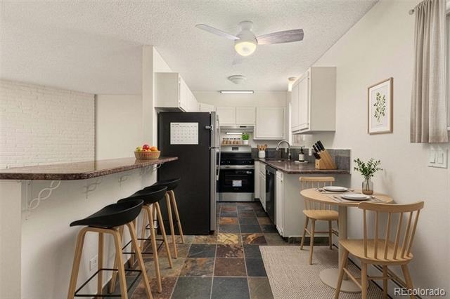 8060 W 9th Avenue Unit: 207