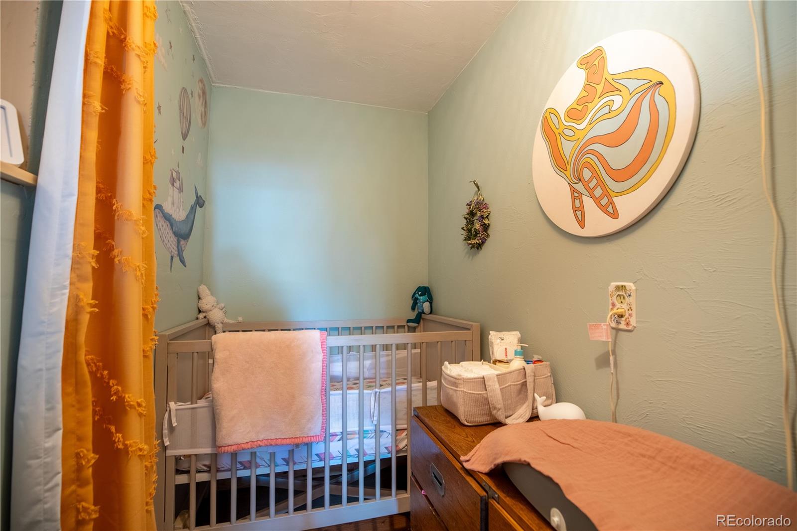 128 N Gunnison Avenue