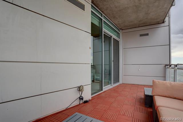 2001 Lincoln Street Unit: 1910