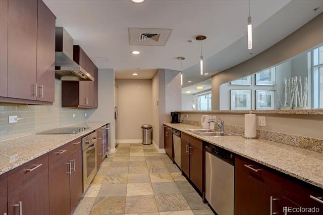 2001 Lincoln Street Unit: 1910