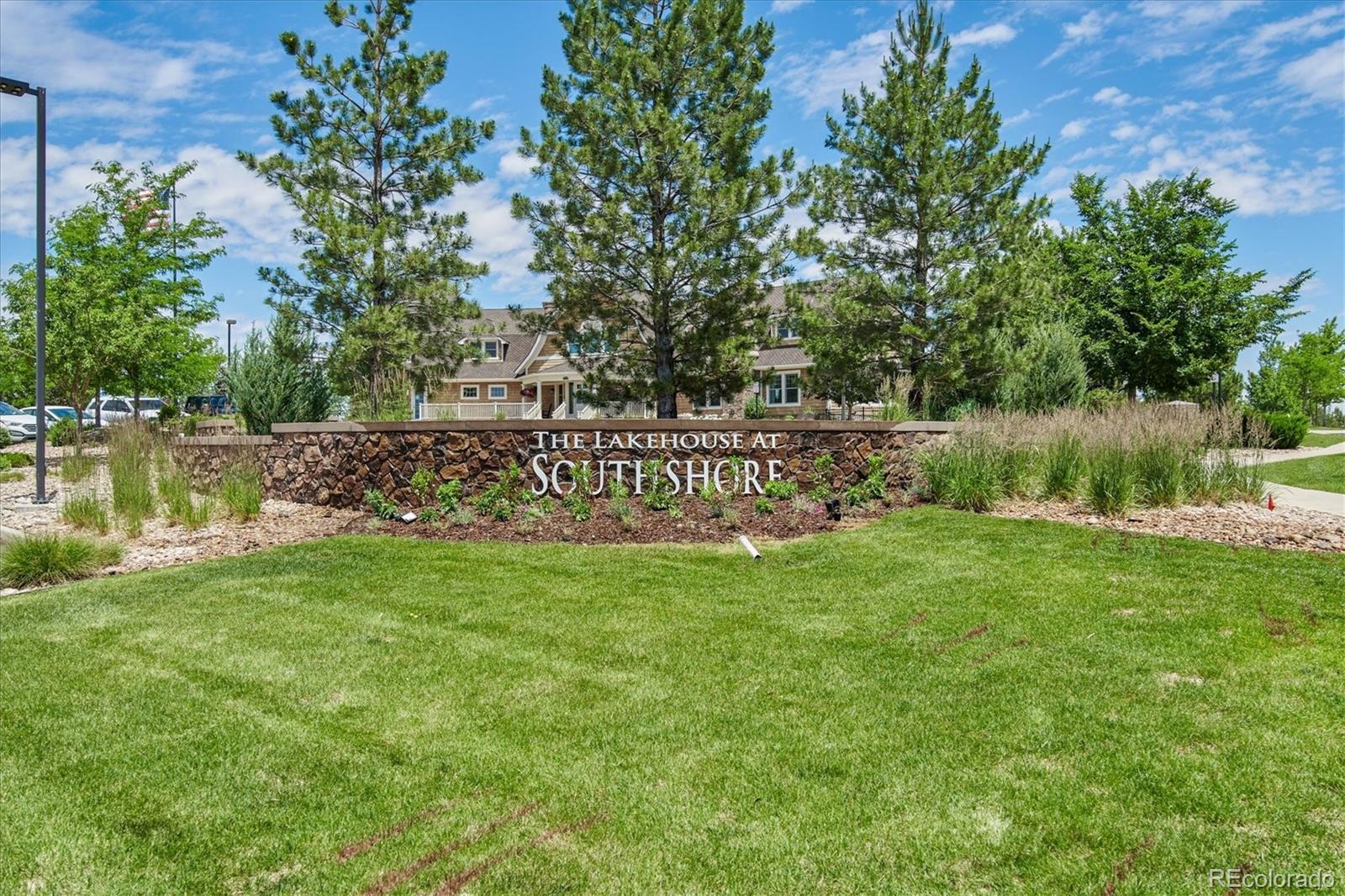 7240 S White Crow Way