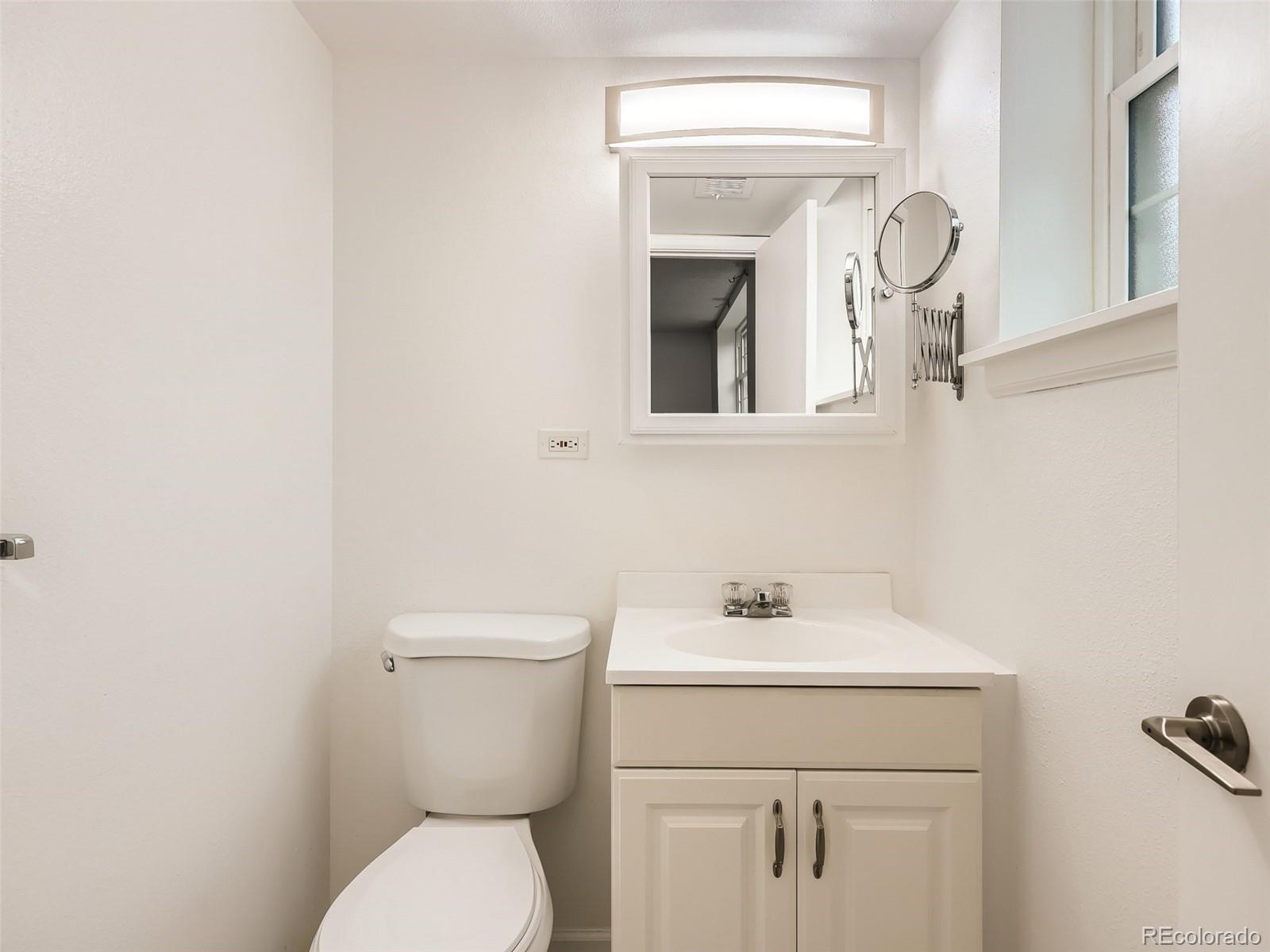 9310 E Girard Avenue Unit: 7
