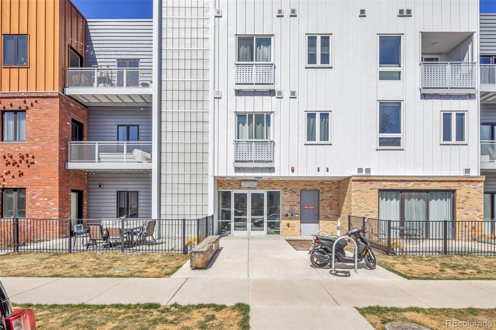 2525 Arapahoe Street Unit: 109