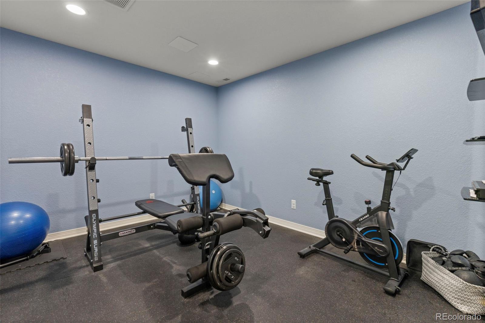 5828 Fox Ridge Court