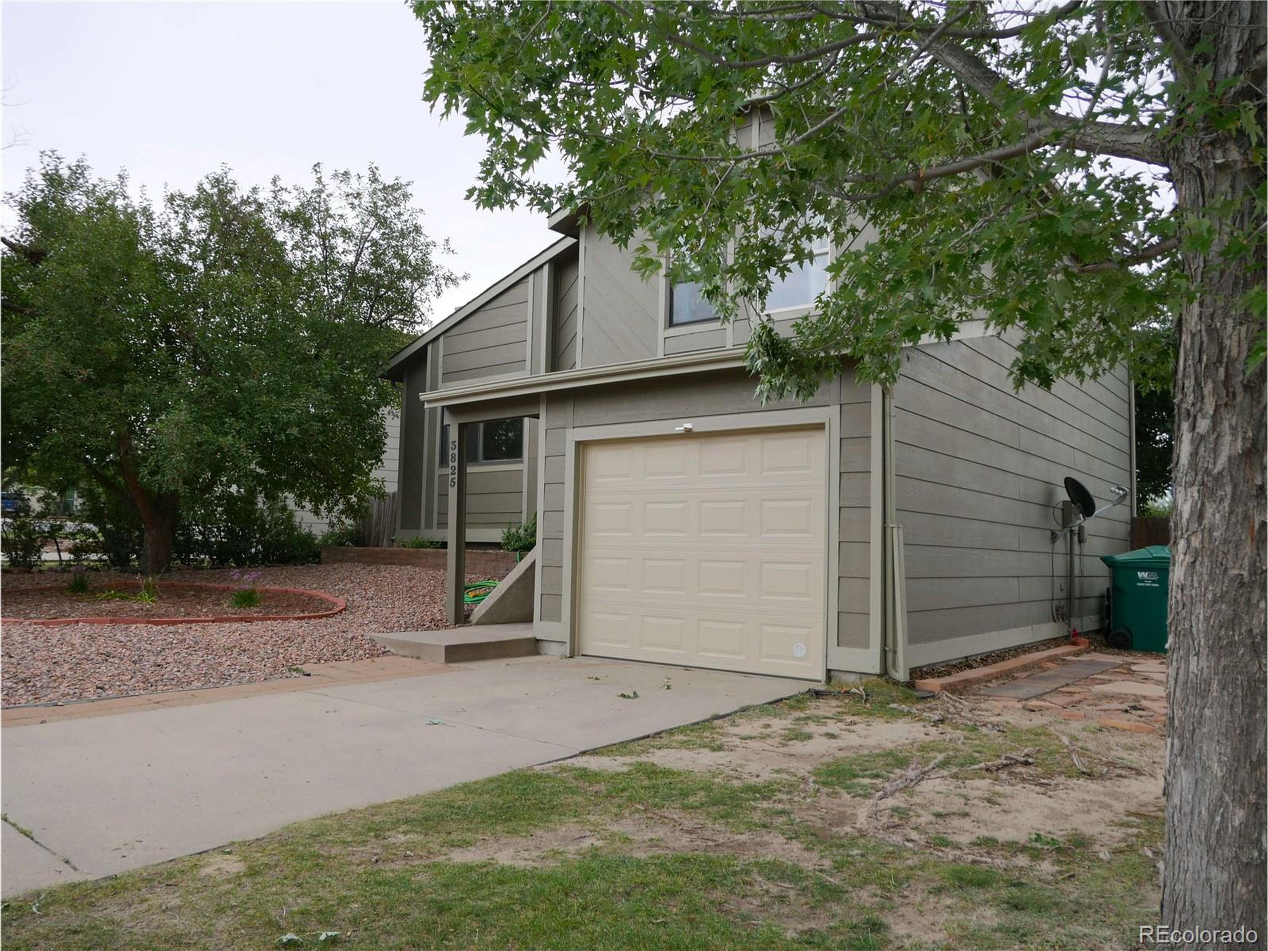 3825 Caviar Ct