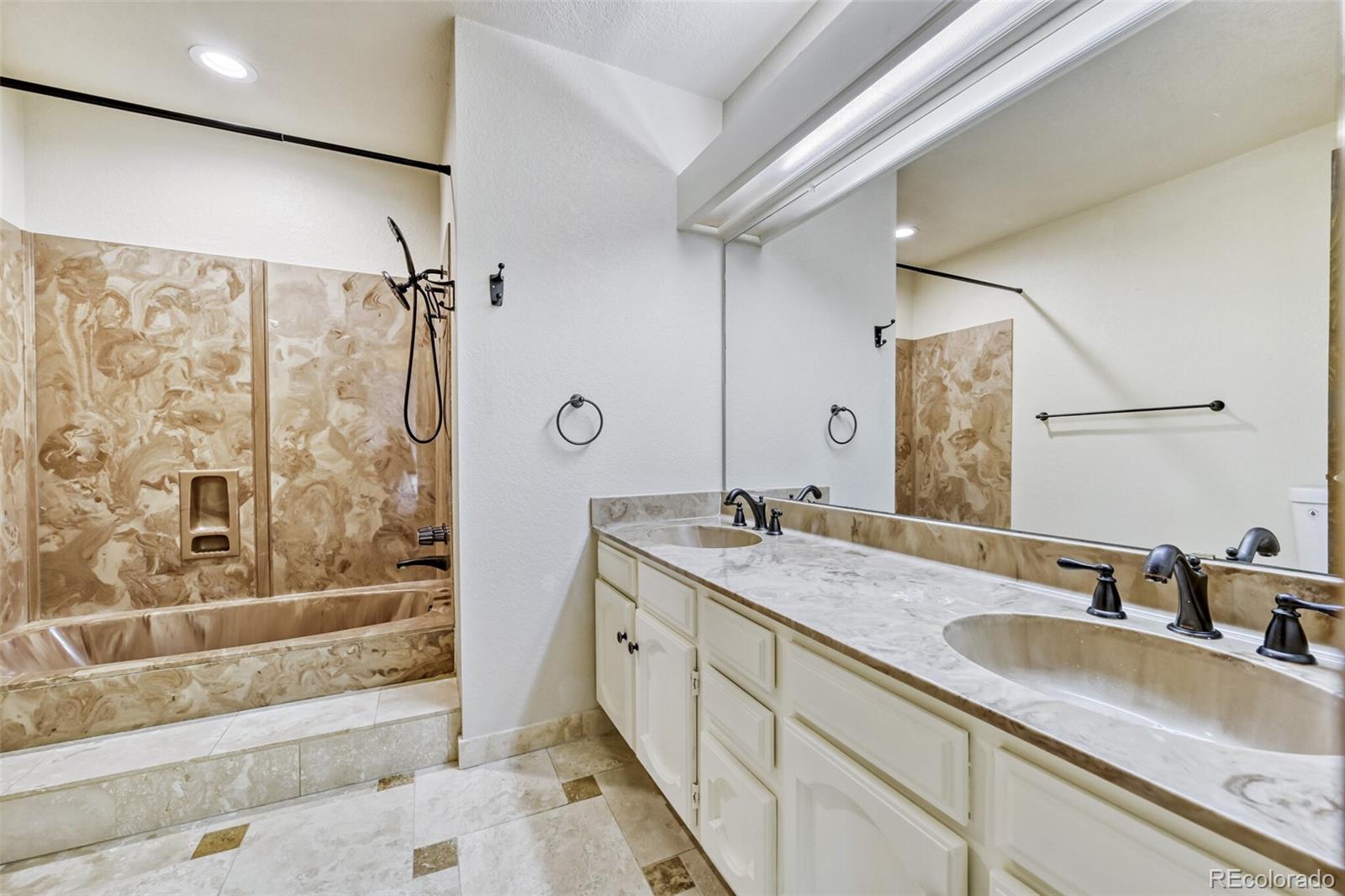 11201 Wyandot Street