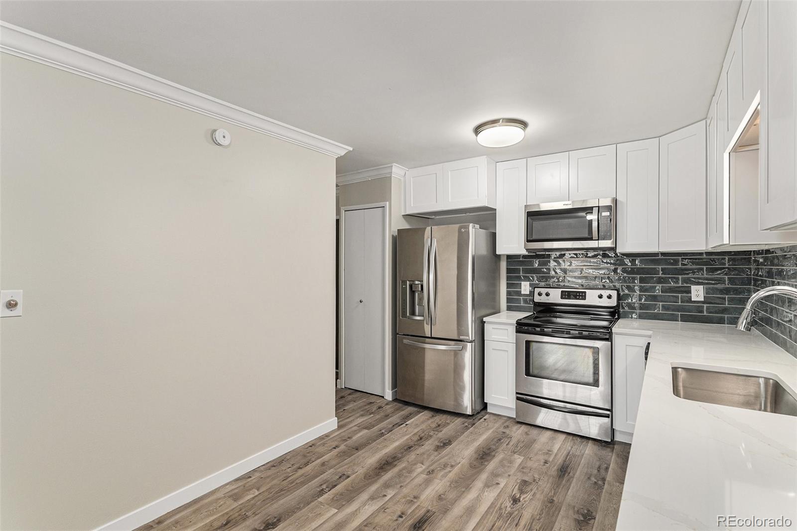 3460 S Poplar Street Unit: 404