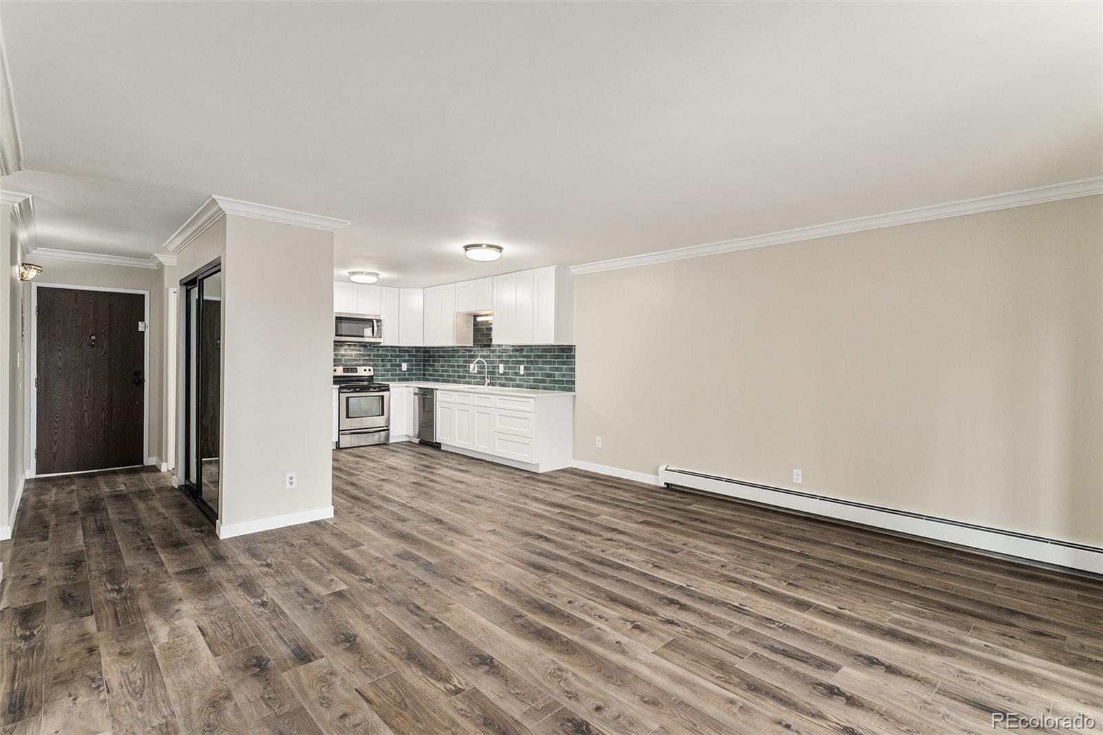 3460 S Poplar Street Unit: 404