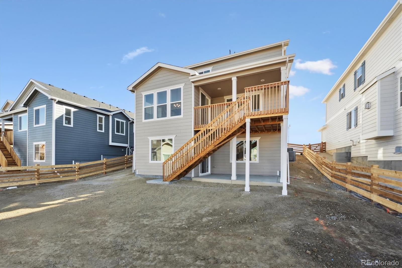 660 Apex Rise Street