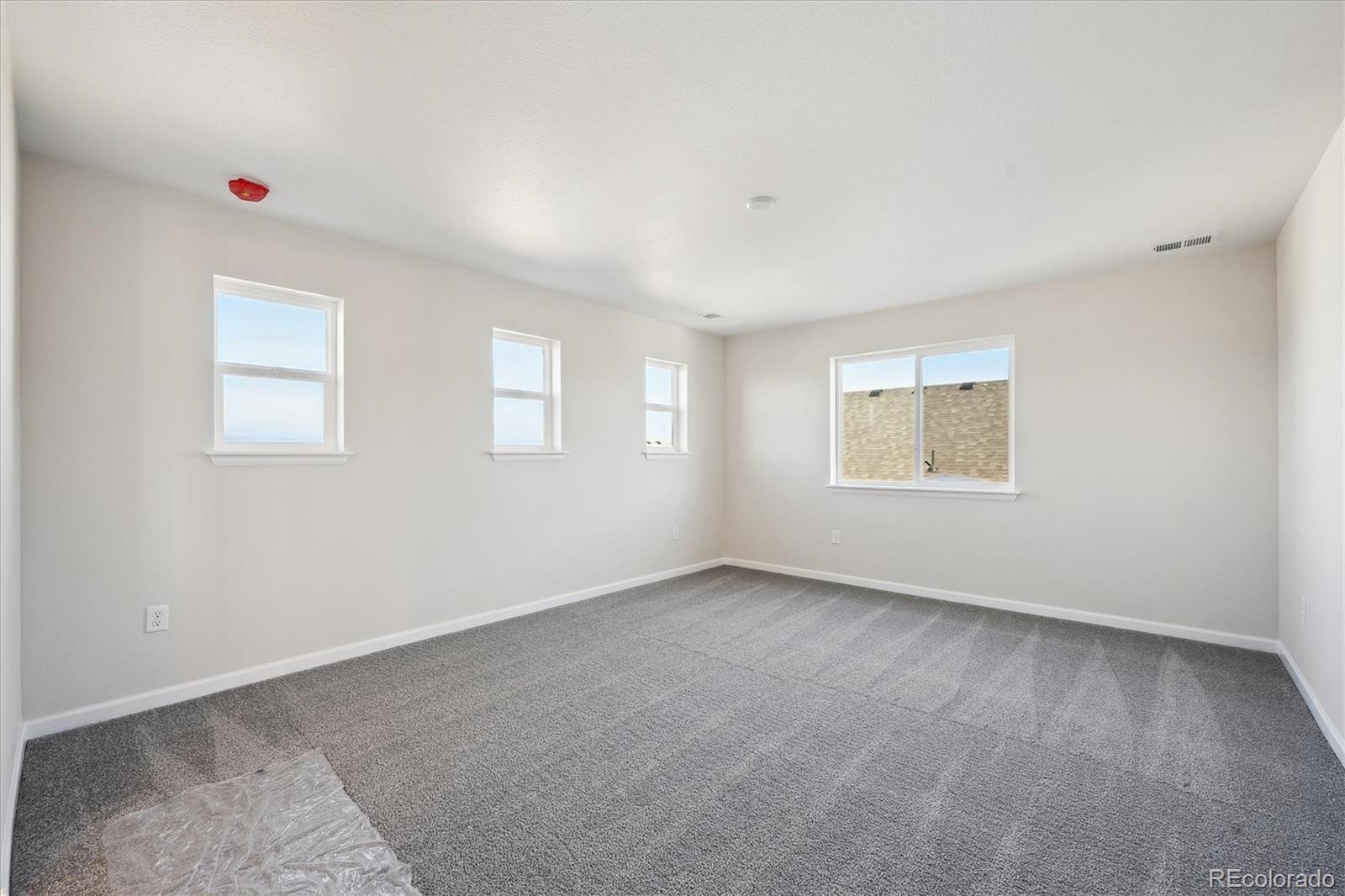 660 Apex Rise Street