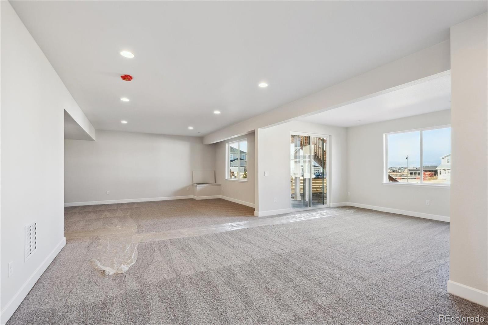 660 Apex Rise Street