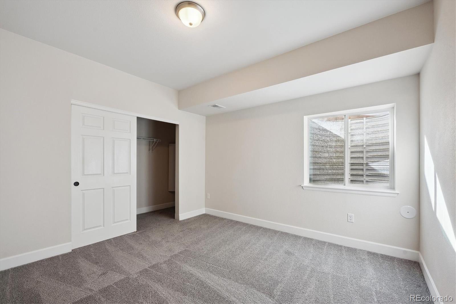 660 Apex Rise Street