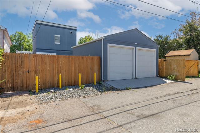 2643 N Marion Street