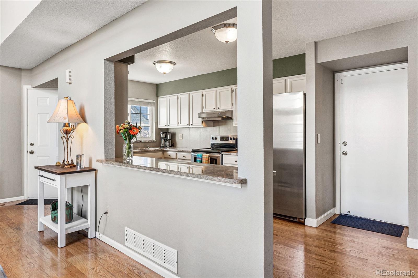 5016 S Nelson Street Unit: D