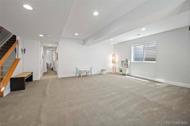 5050 Valentia Street Unit: 101