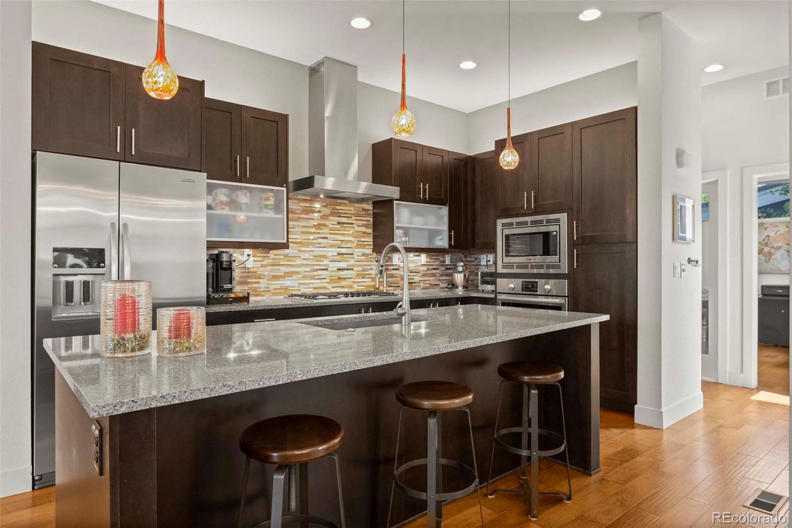 5050 Valentia Street Unit: 101