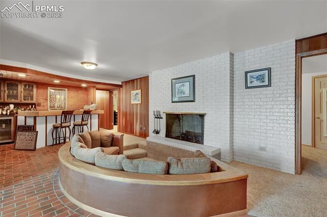 4315 Ridgelane Drive