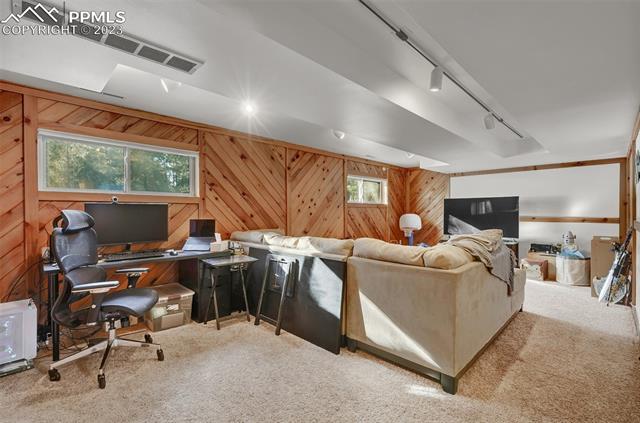 4315 Ridgelane Drive