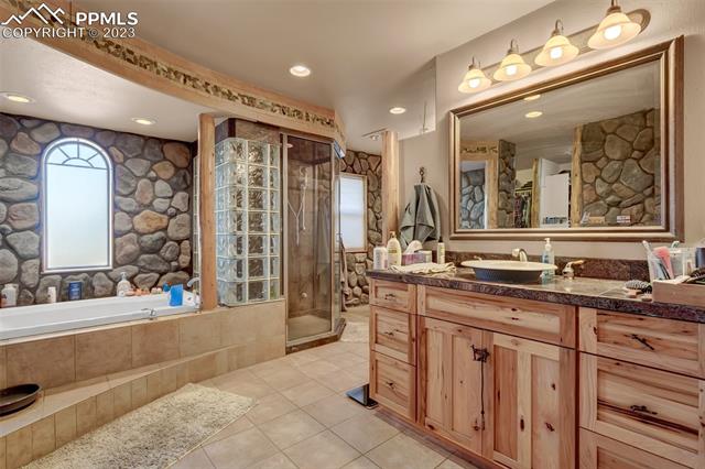 4315 Ridgelane Drive