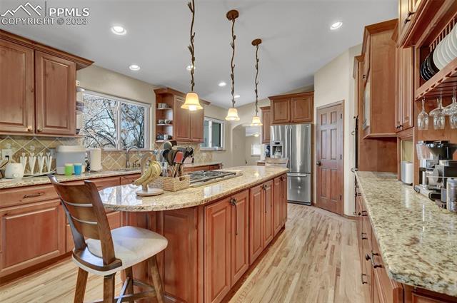 4315 Ridgelane Drive