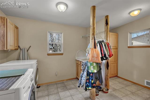 4315 Ridgelane Drive