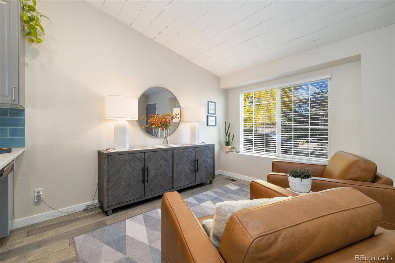 9823 Castle Ridge Circle