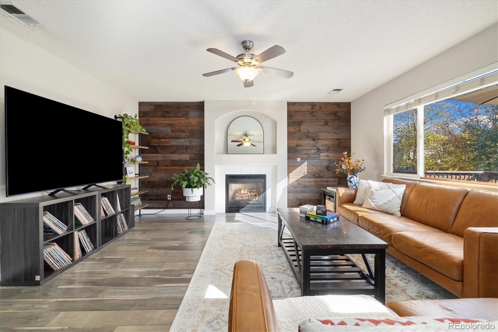 9823 Castle Ridge Circle