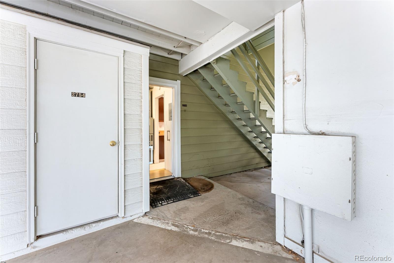 2754 Hearthwood Lane