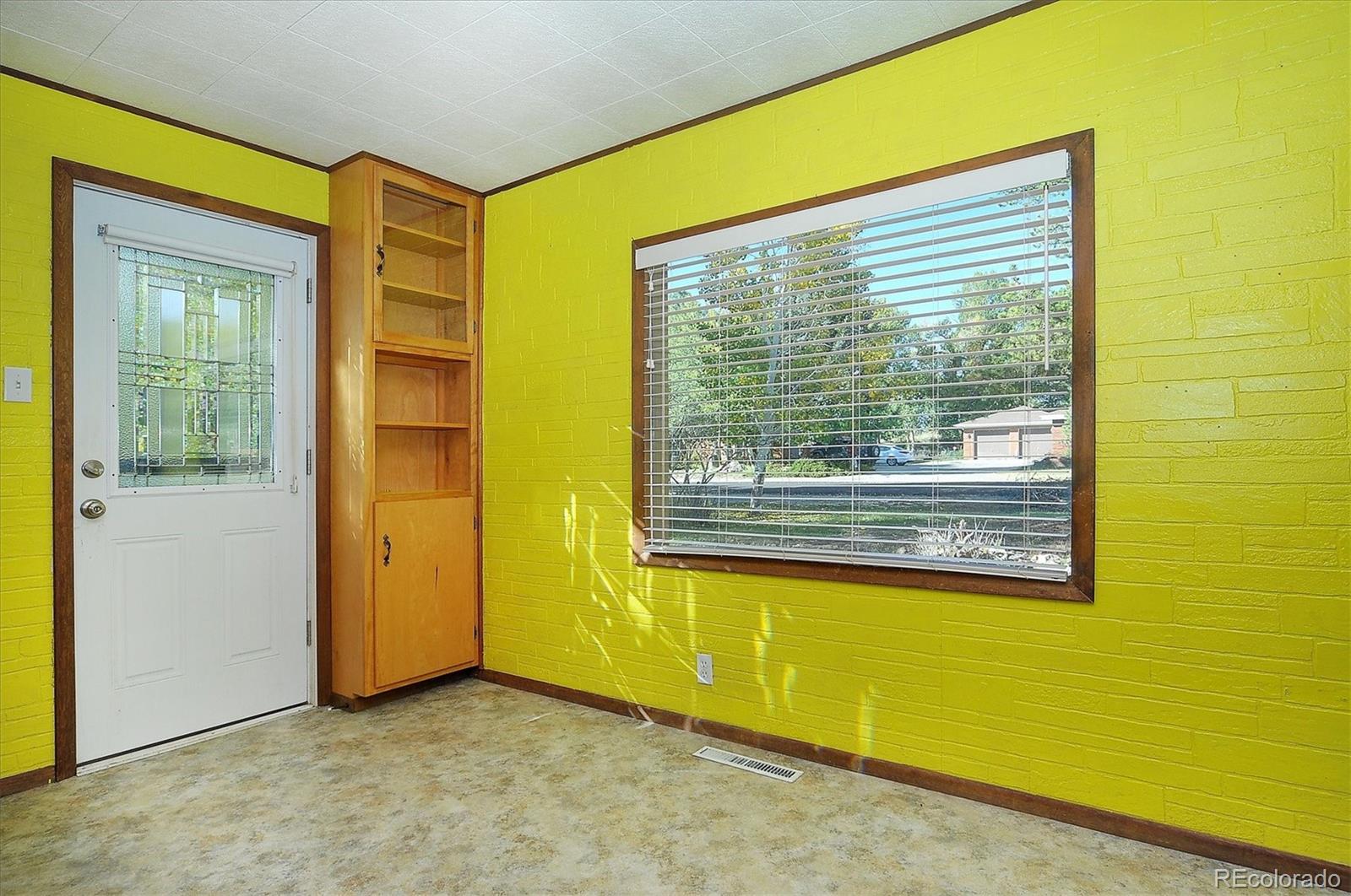 149 S Sangre De Cristo Avenue