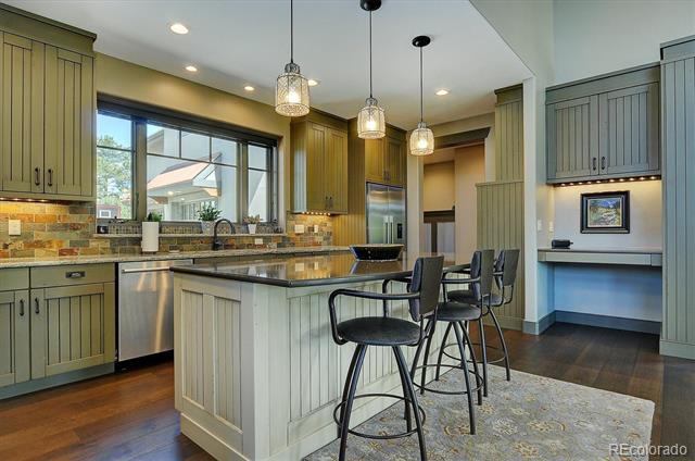 117 River Run Court