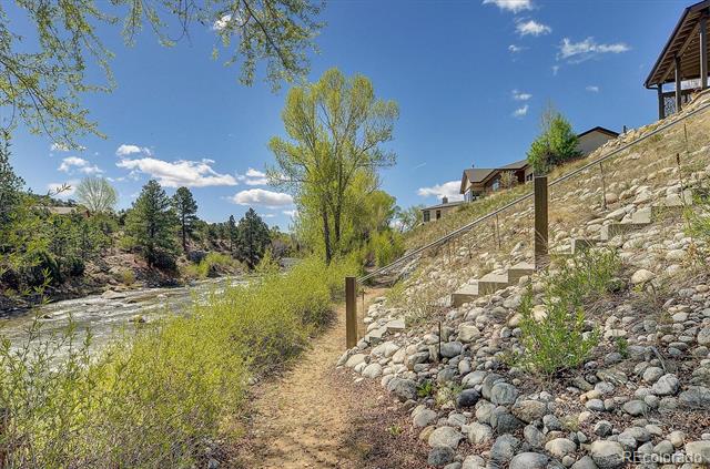 117 River Run Court