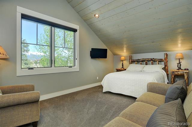 117 River Run Court