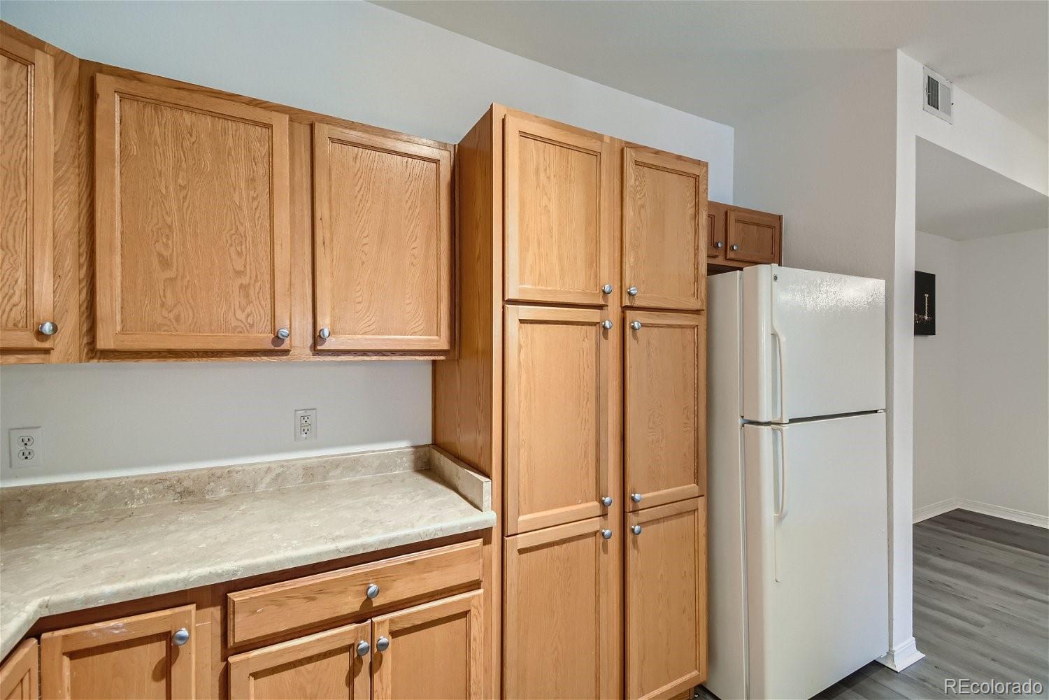 8778 S Kipling Way Unit: 105