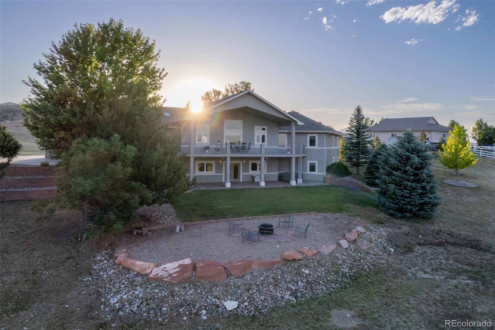 6273 Bluff Lane